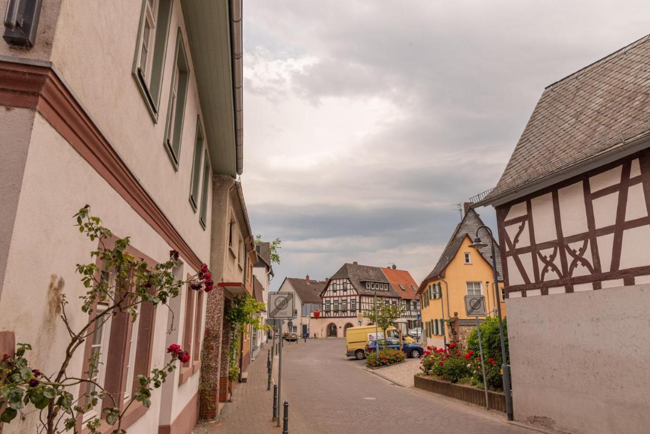 Apartamento Designer Unterkunft in 15. Jahrhundert Altbau 75 m² für max. 4 Personen Eltville am Rhein Exterior foto