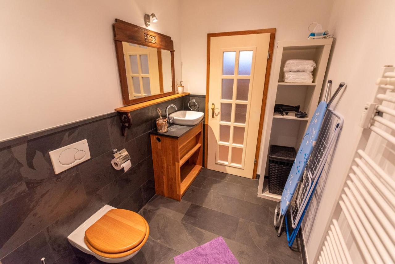Apartamento Designer Unterkunft in 15. Jahrhundert Altbau 75 m² für max. 4 Personen Eltville am Rhein Exterior foto